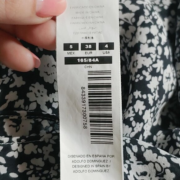 ADOLFO DOMINGUEZ Black and white floral 100% Muberry silk camisole - Picture 10 of 12